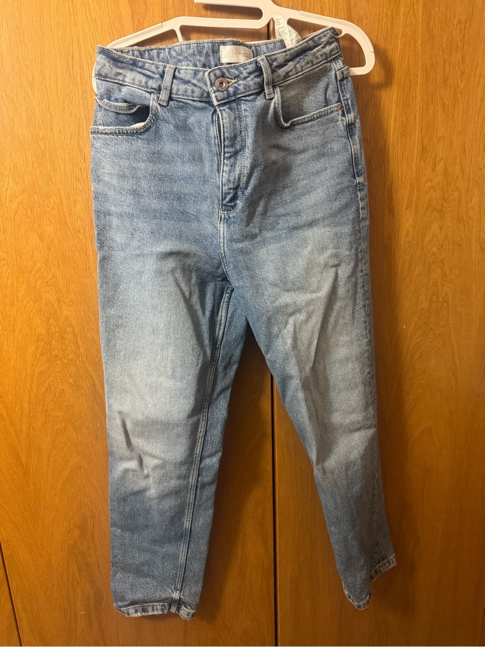 Zara Light Wash High-Rise Women’s Jeans